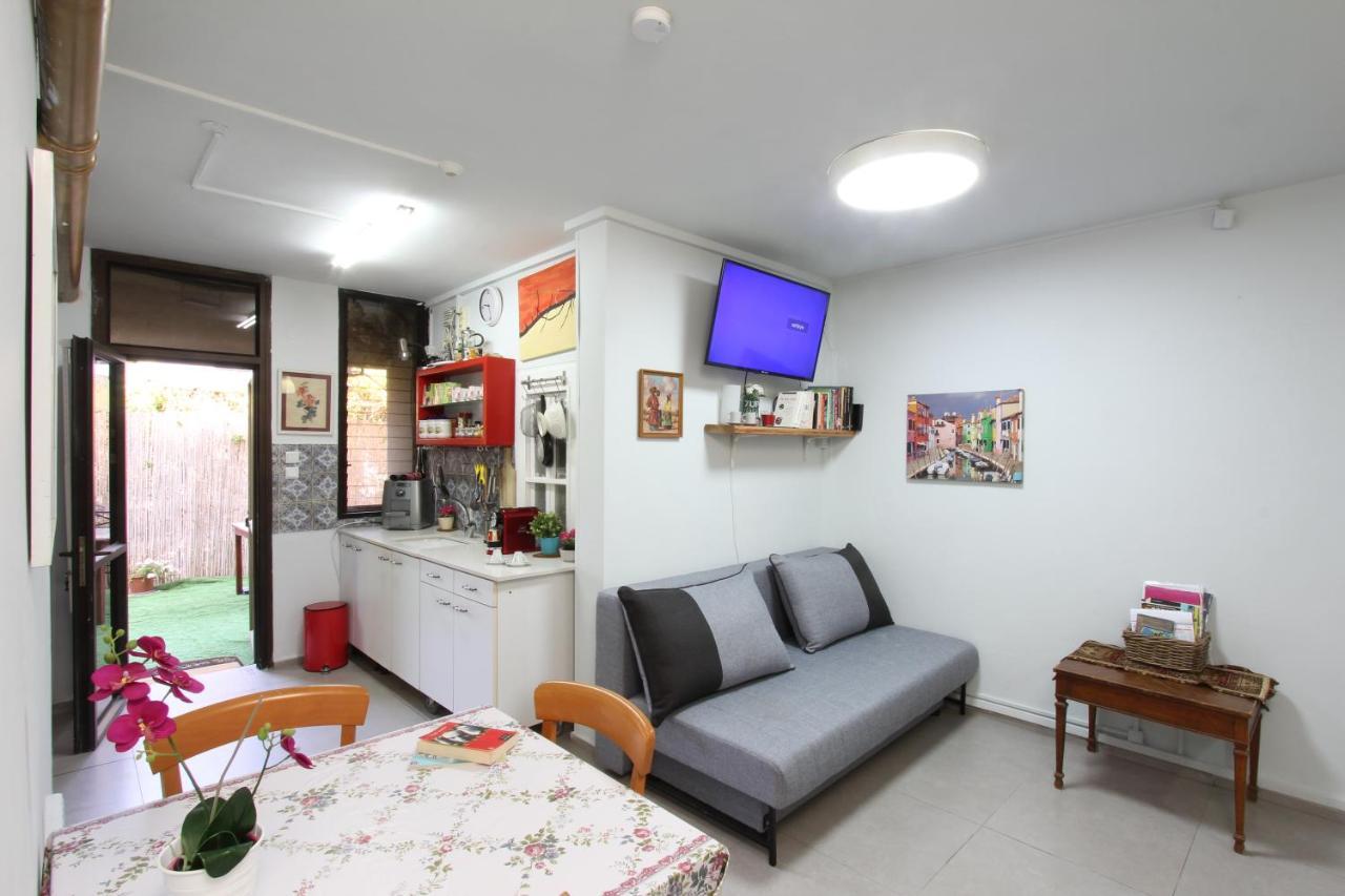 Like Home Gedera Bagian luar foto
