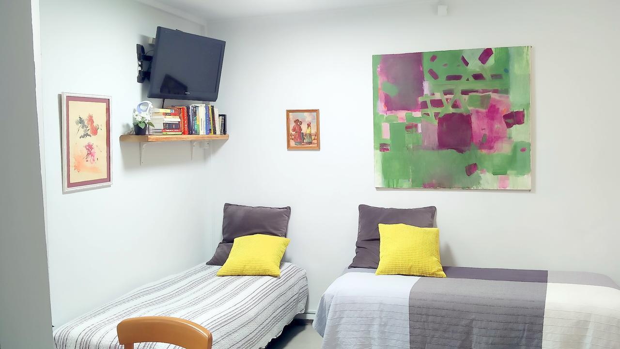 Like Home Gedera Bagian luar foto